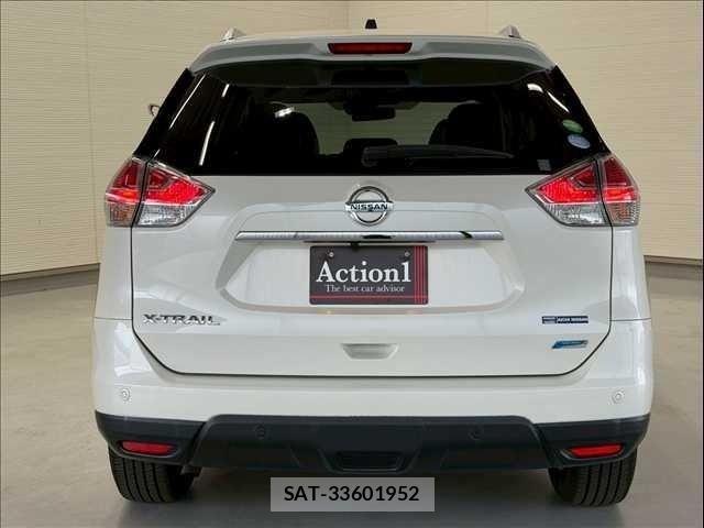 Nissan X-TRAIL 2015-11 7360613-3
