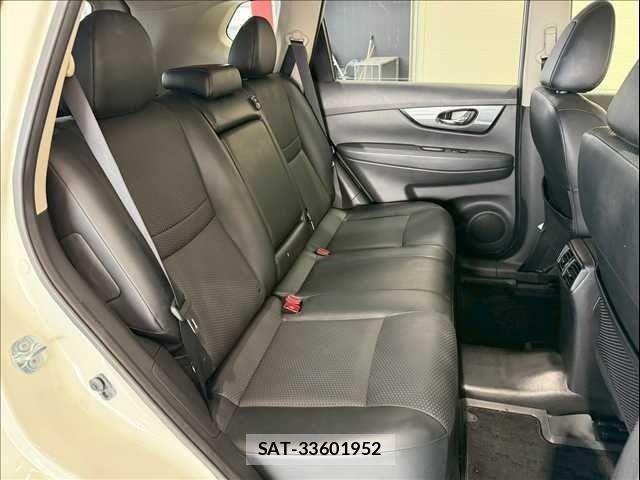 Nissan X-TRAIL 2015-11 7360613-7