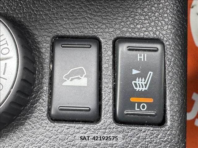 Nissan X-TRAIL 2011-02 7360612-24
