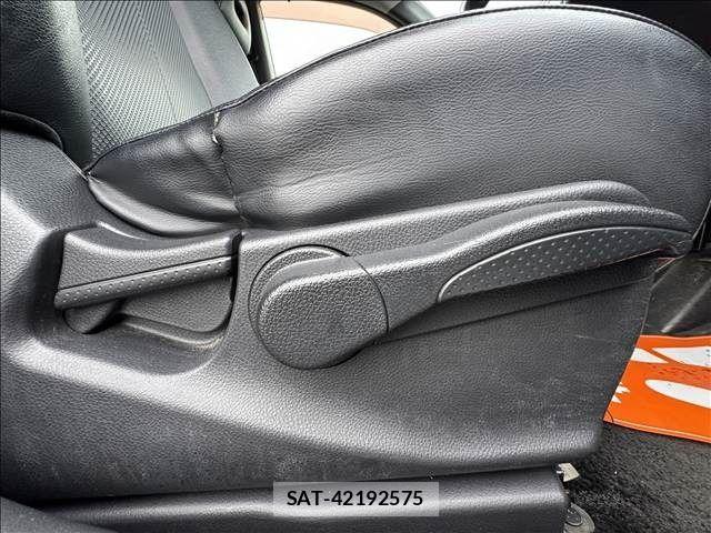 Nissan X-TRAIL 2011-02 7360612-28