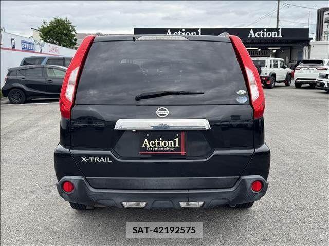 Nissan X-TRAIL 2011-02 7360612-6