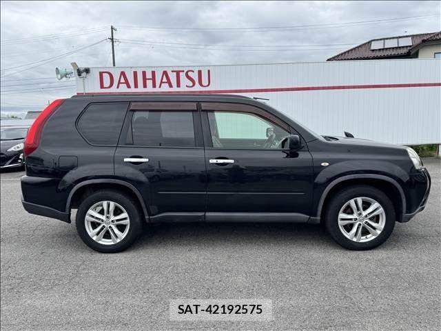 Nissan X-TRAIL 2011-02 7360612-8