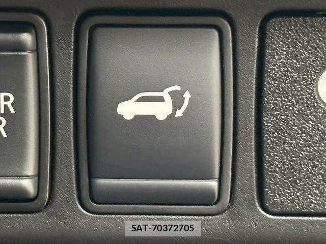 Nissan X-TRAIL 2019-08 7360599-11