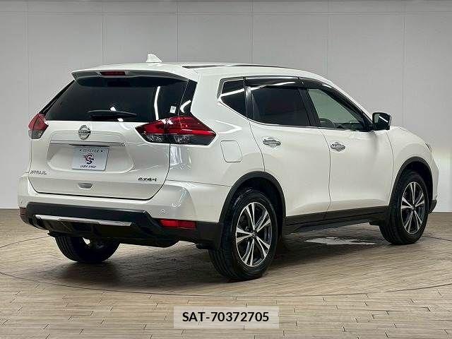 Nissan X-TRAIL 2019-08 7360599-15