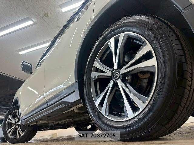 Nissan X-TRAIL 2019-08 7360599-18