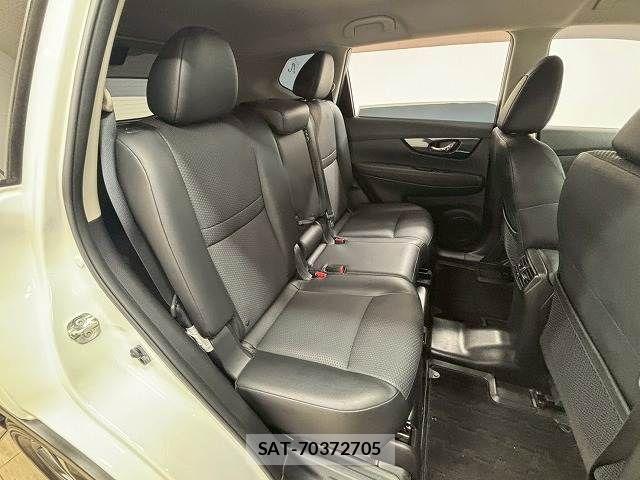 Nissan X-TRAIL 2019-08 7360599-5