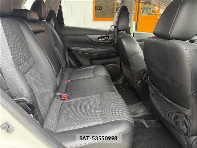 Nissan X-TRAIL 2016-04 7360609-25