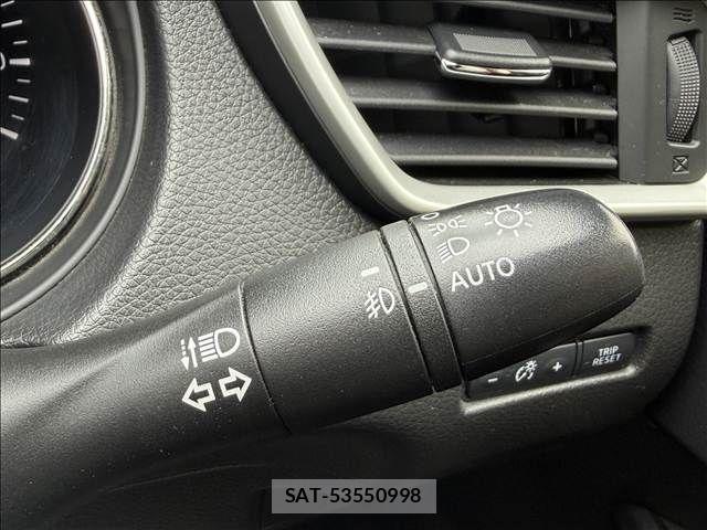 Nissan X-TRAIL 2016-04 7360609-29