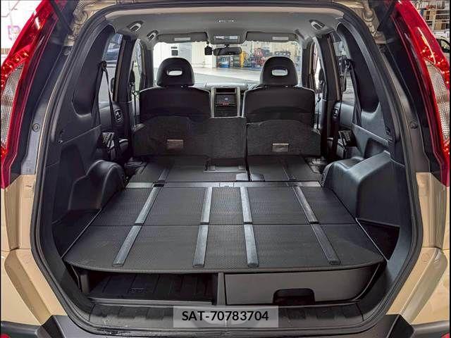 Nissan X-TRAIL 2013-10 7360604-12