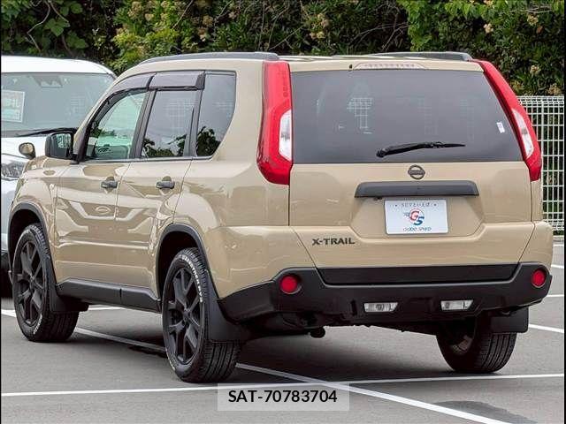 Nissan X-TRAIL 2013-10 7360604-15