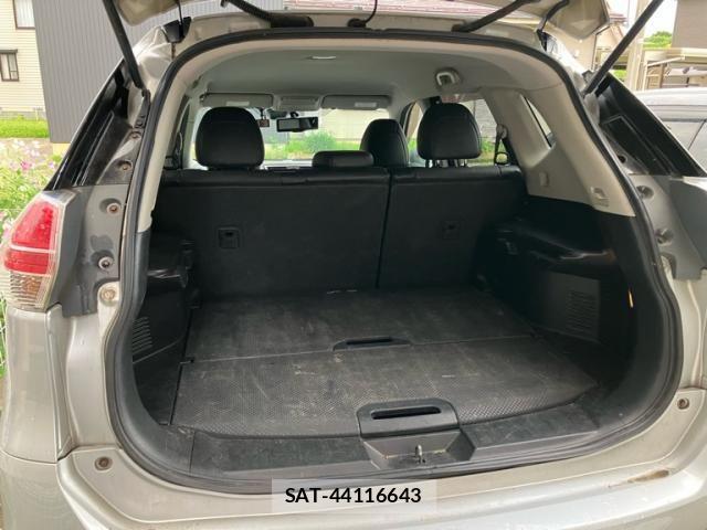 Nissan X-TRAIL 2014-12 7360615-11