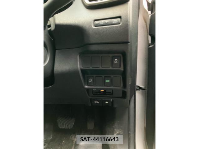 Nissan X-TRAIL 2014-12 7360615-19
