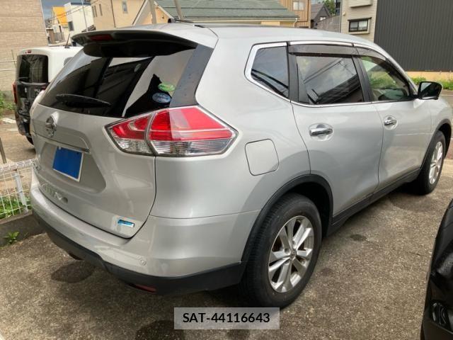 Nissan X-TRAIL 2014-12 7360615-3