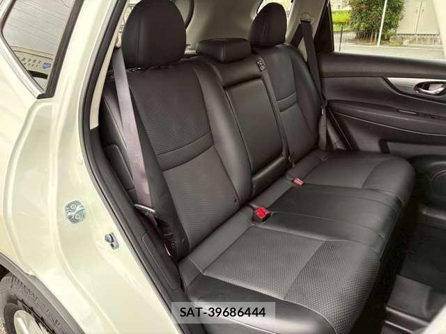 Nissan X-TRAIL 2015-09 7395011-11