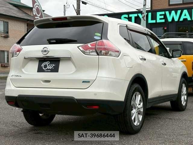 Nissan X-TRAIL 2015-09 7395011-4