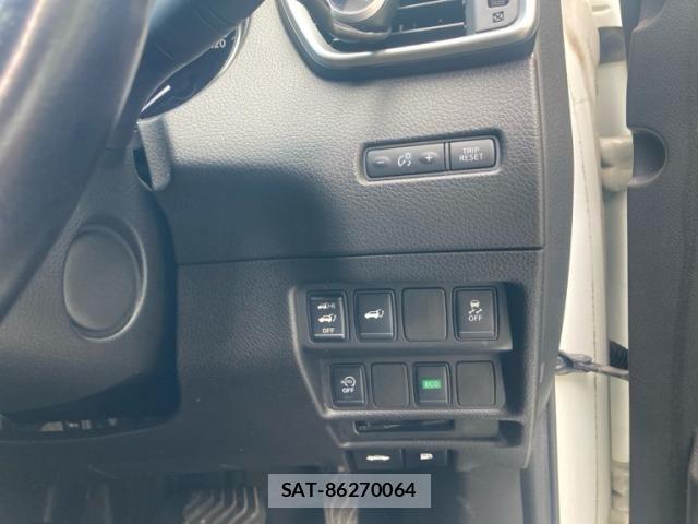 Nissan X-TRAIL 2016-01 7395013-11