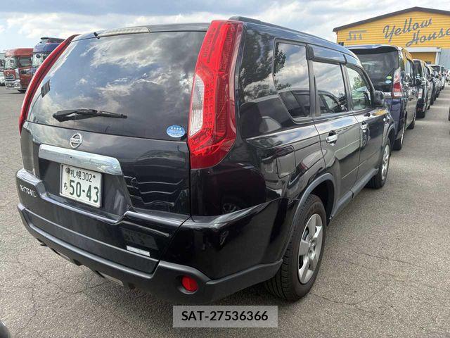 Nissan X-TRAIL 2013-08 7395016-2
