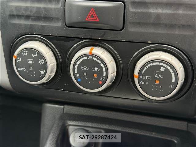Nissan X-TRAIL 2011-08 7459053-12