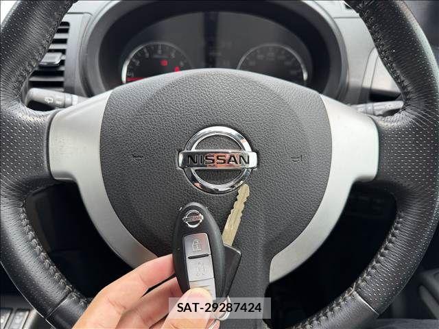Nissan X-TRAIL 2011-08 7459053-17