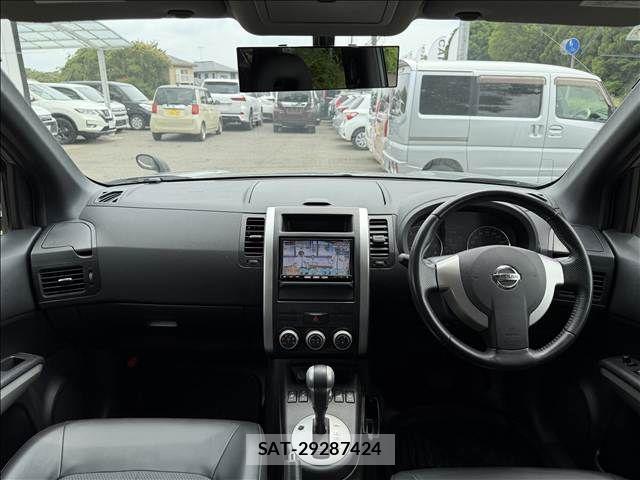 Nissan X-TRAIL 2011-08 7459053-1