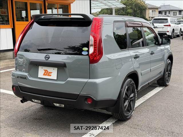 Nissan X-TRAIL 2011-08 7459053-23