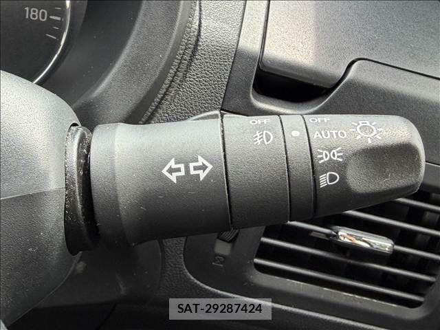 Nissan X-TRAIL 2011-08 7459053-26
