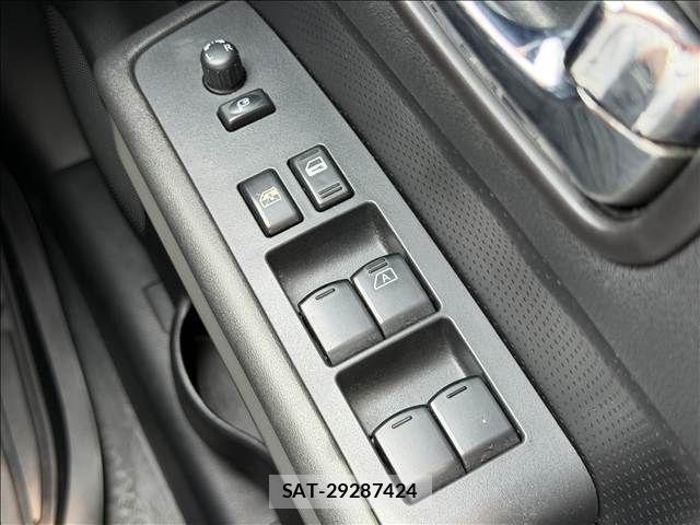 Nissan X-TRAIL 2011-08 7459053-28