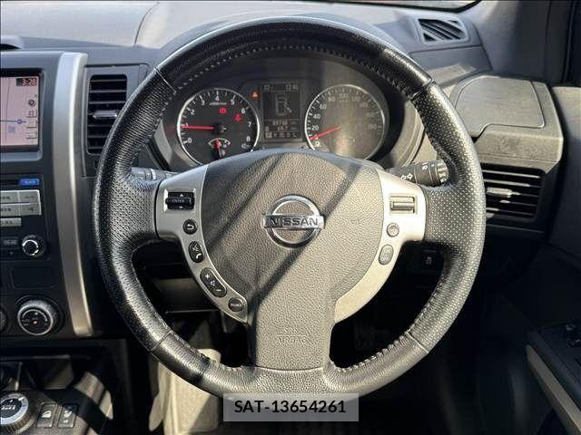 Nissan X-TRAIL 2013-01 7459051-11