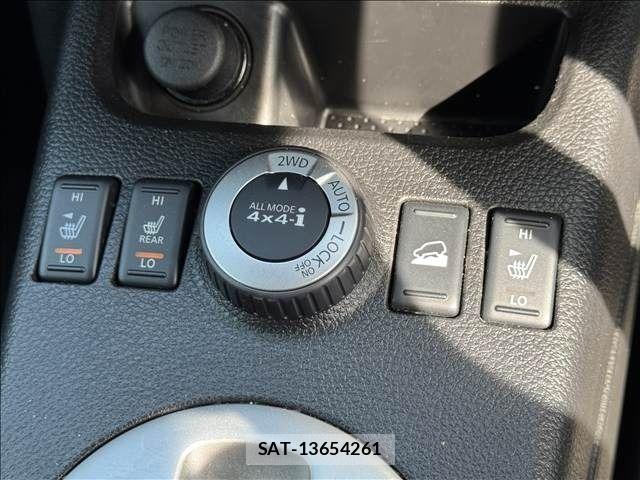 Nissan X-TRAIL 2013-01 7459051-25