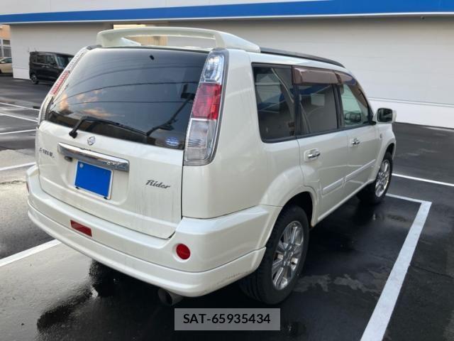 Nissan X-TRAIL 2005-06 7459088-4