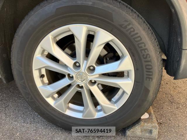 Nissan X-TRAIL 2016-09 7459073-10