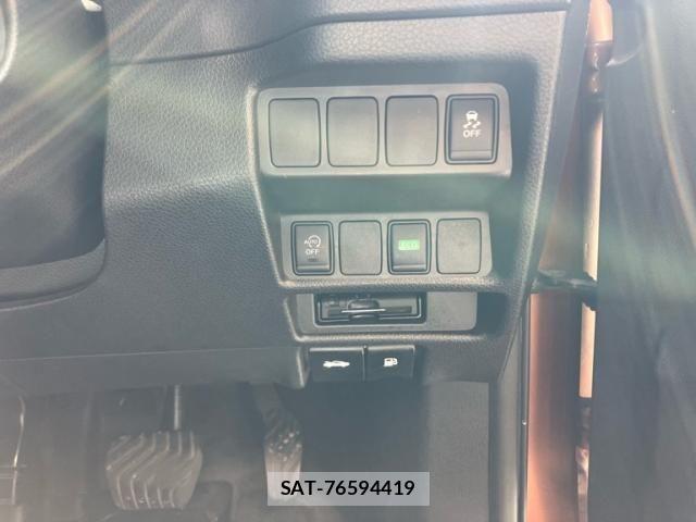 Nissan X-TRAIL 2016-09 7459073-14