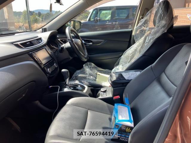 Nissan X-TRAIL 2016-09 7459073-17
