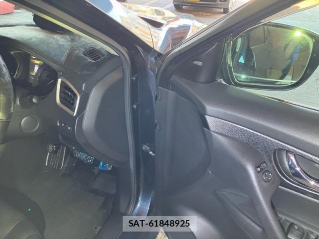 Nissan X-TRAIL 2015-01 7459056-12