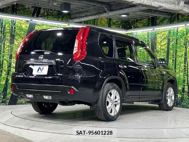 Nissan X-TRAIL 2011-06 7459068-15