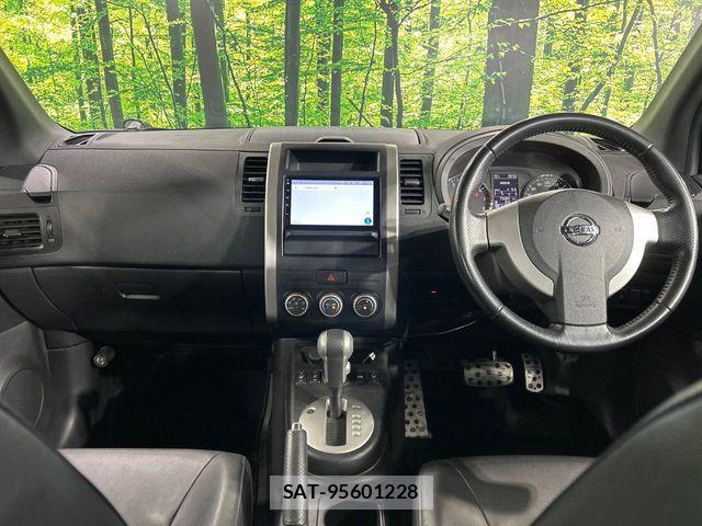 Nissan X-TRAIL 2011-06 7459068-1