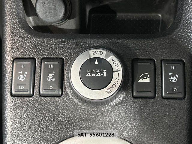Nissan X-TRAIL 2011-06 7459068-4