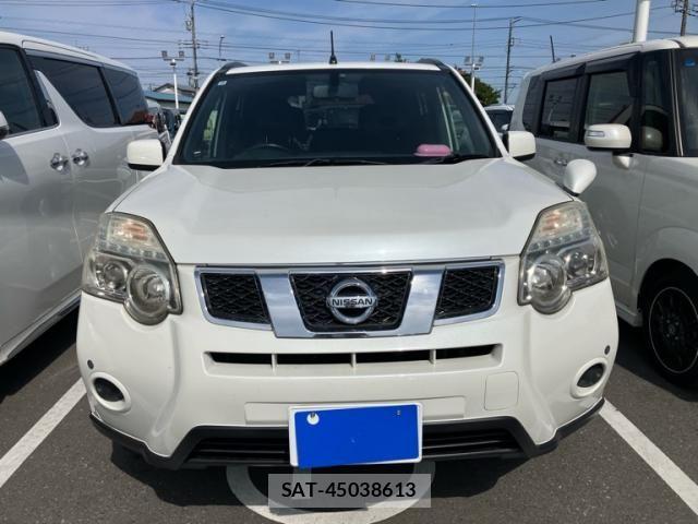 Nissan X-TRAIL 2012-06 7459072-1
