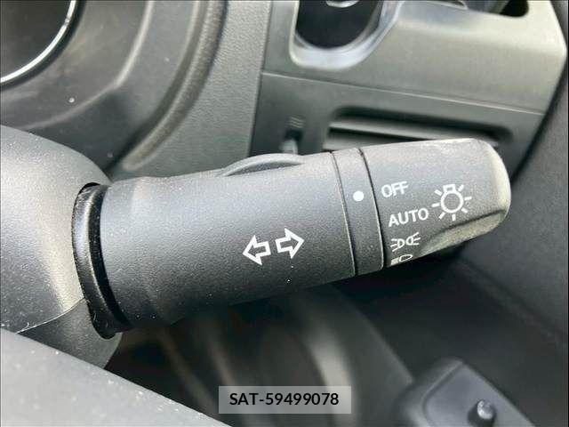 Nissan X-TRAIL 2011-03 7459050-17