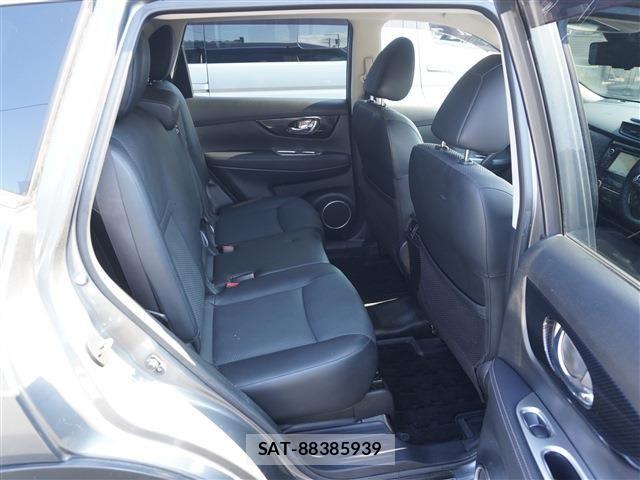 Nissan X-TRAIL 2017-12 7459054-12