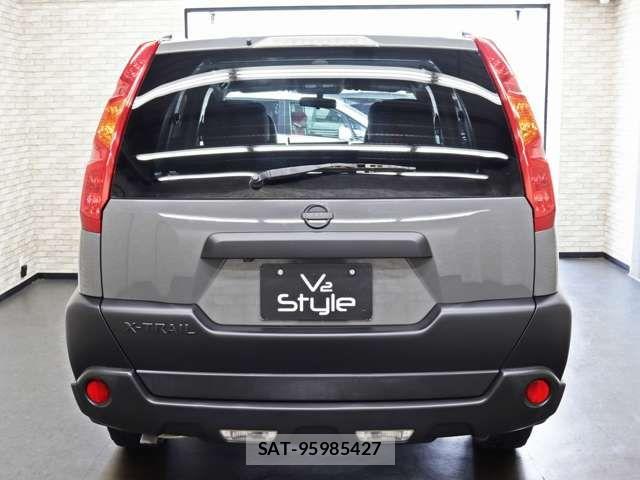 Nissan X-TRAIL 2010-05 7459048-2