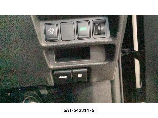 Nissan X-TRAIL 2015-09 7459077-3