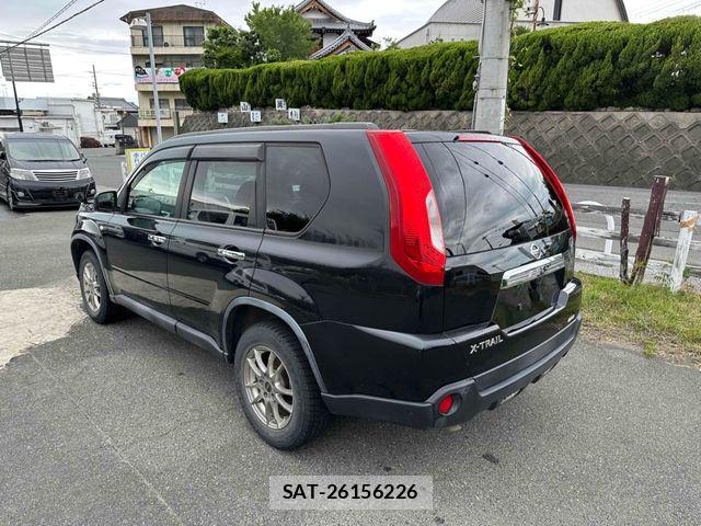 Nissan X-TRAIL 2012-01 7504041-5