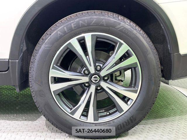 Nissan X-TRAIL 2018-05 7504003-11