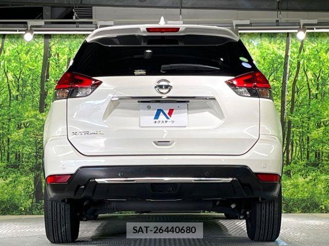 Nissan X-TRAIL 2018-05 7504003-13