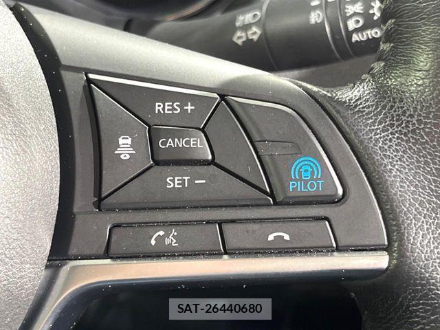 Nissan X-TRAIL 2018-05 7504003-2