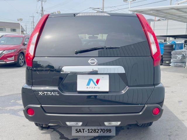 Nissan X-TRAIL 2011-11 7510568-14