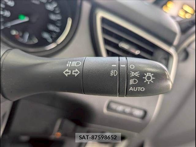 Nissan X-TRAIL 2015-02 7504009-9