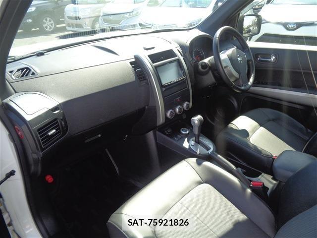 Nissan X-TRAIL 2013-06 7504039-12
