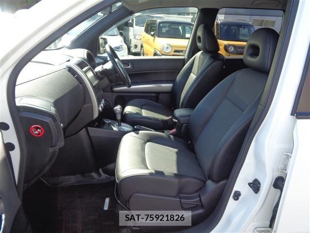 Nissan X-TRAIL 2013-06 7504039-13